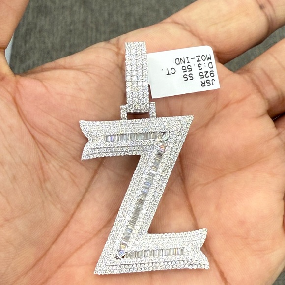 925 Sterling Silver moissanite diamond later Z pendant